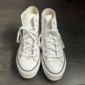 CONVERSE CHUNK PLATFORM.